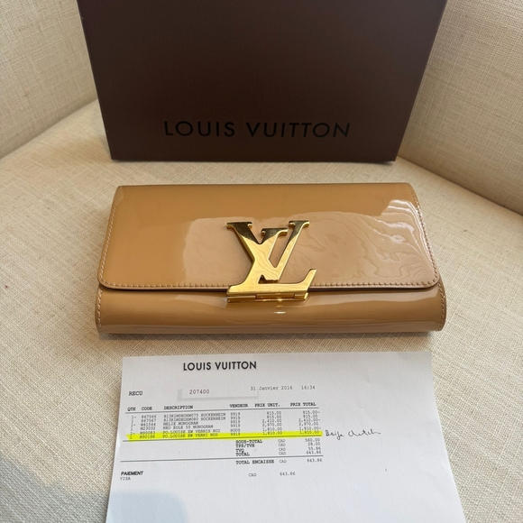 Sophisticated Louis Vuitton Tan Louise Clutch Bag - Picture 4 of 7